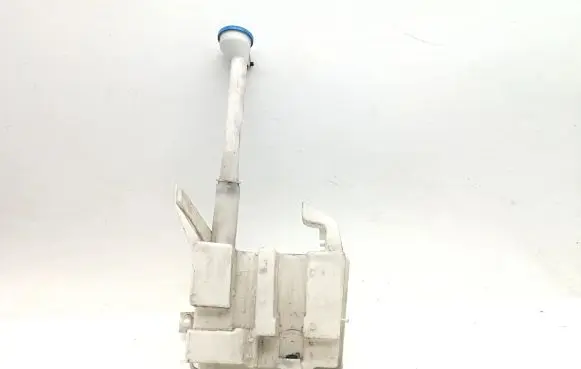 Honda Civic IX Windshield washer fluid reservoir/tank