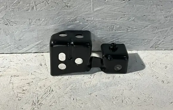 Radiator mount bracket