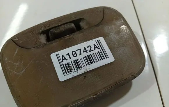 Mitsubishi Lancer X Rear seat light