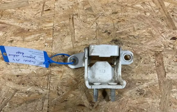 Suzuki SX4 Rear door upper hinge 