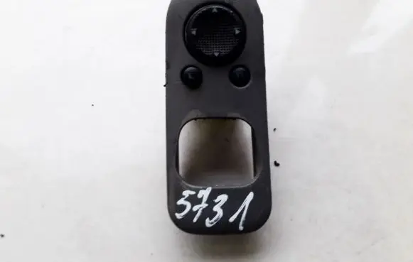 Ford Galaxy Wing mirror switch
