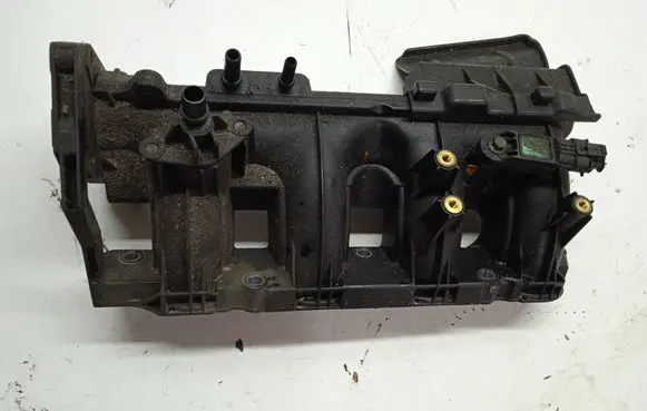 Renault Megane III Intake manifold 140032069R