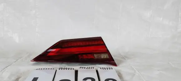 BMW 1 F40 Tailgate rear/tail lights 7450651