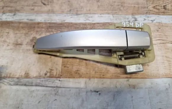 Opel Vectra C Front door exterior handle