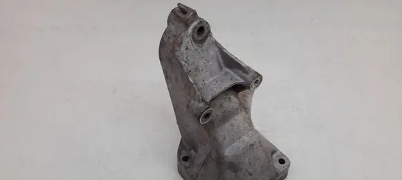 Mercedes-Benz E W211 Engine mounting bracket A6112230704