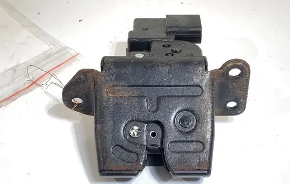 Hyundai i30 Tailgate exterior lock 81230A6000