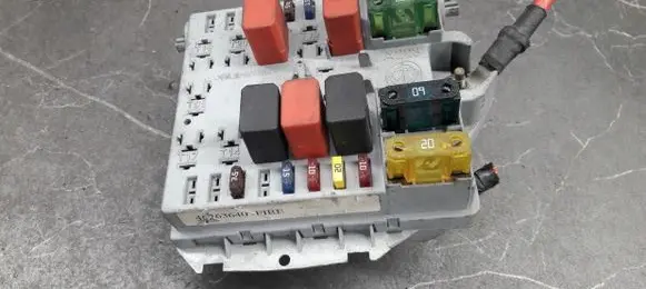 Fiat Punto (199) Fuse box set 46763640