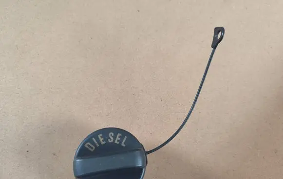 Mazda 3 II Fuel tank filler cap 