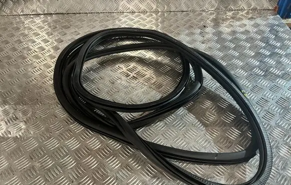 Audi A3 8Y Front door rubber seal VW26910