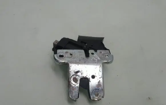 Audi A8 S8 D3 4E Loading door lock 