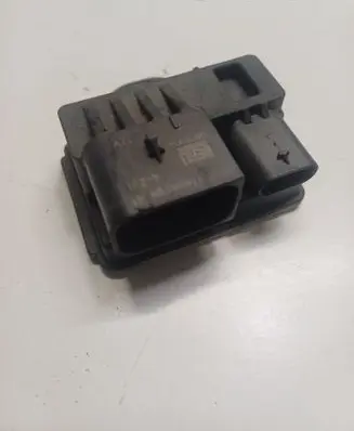 BMW 3 F30 F35 F31 Glow plug pre-heat relay 857008702