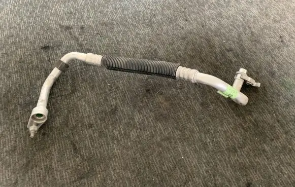 Ford Transit Courier Air conditioning (A/C) pipe/hose JT71-19N617-BB