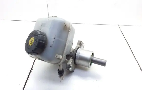 Opel Zafira A Master brake cylinder 32066734