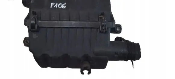 Hyundai i10 Air filter box 281120X100