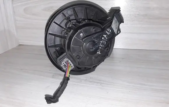 Ford Fiesta Heater fan/blower 0130115551