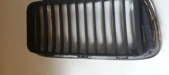 BMW 7 E38 Front bumper lower grill 51138125811