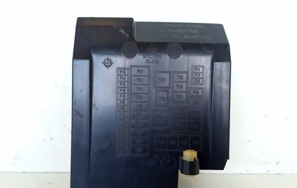 Fiat 500 Abarth Fuse box cover 52059841