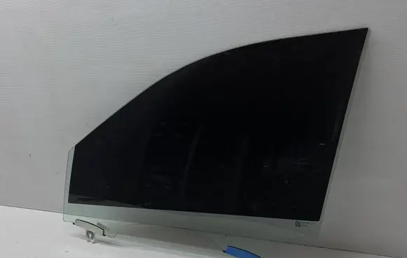 Jeep Grand Cherokee WL Front door window glass four-door 43R0115133 E001488 557AB