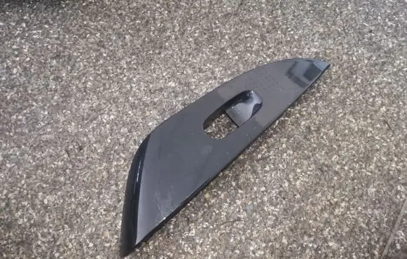 Nissan Leaf I (ZE0) Rear door window switch trim 829603NA0A