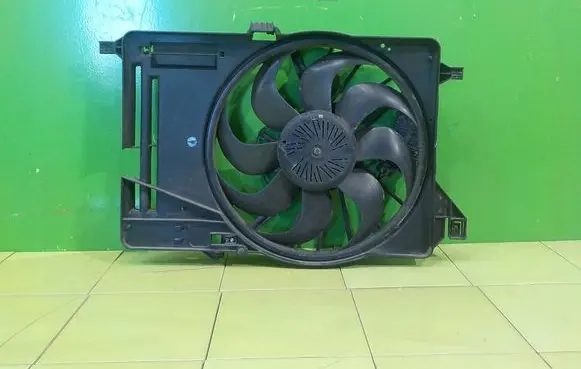 Ford Focus Fan set 8240680