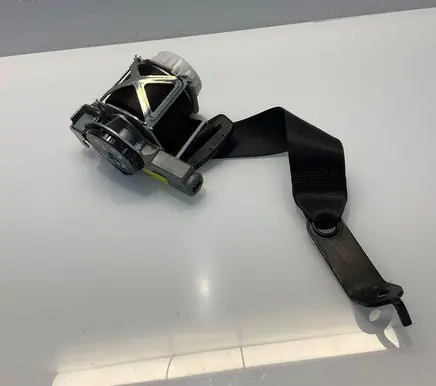 Mercedes-Benz GLK (X204) Rear seatbelt A2048604085 040867 2048604085