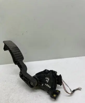 Renault Laguna II Accelerator throttle pedal 8200002904 6PV00811900