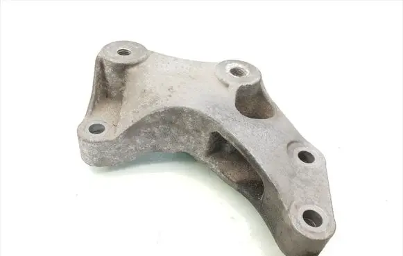 Opel Corsa D Gearbox mounting bracket 13185906