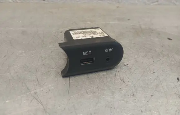KIA Ceed AUX in-socket connector 96120A2000