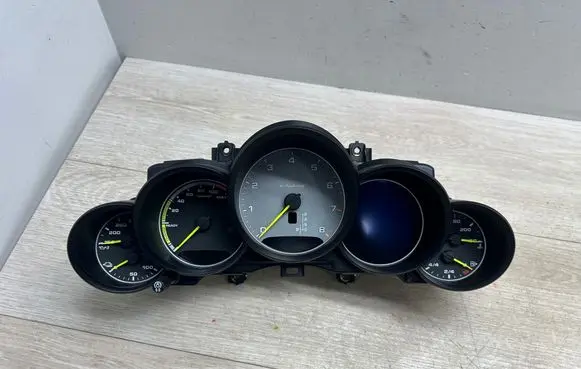 Porsche Cayenne (92A) Speedometer (instrument cluster) 7P5920953P SW76001701 95864117400