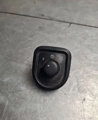 Volkswagen Transporter - Caravelle T5 Wing mirror switch 7E1959565A 2454