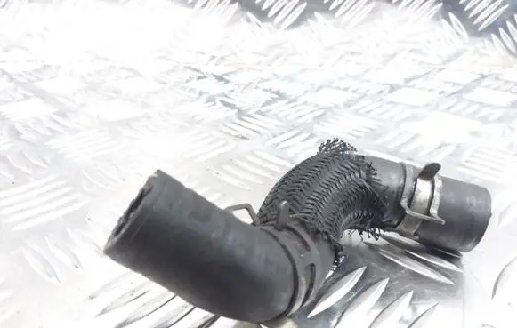 Toyota RAV 4 (XA30) Engine coolant pipe/hose