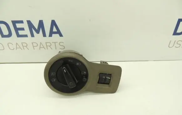 Skoda Octavia Mk1 (1U) Light switch BK73B0941531A D150