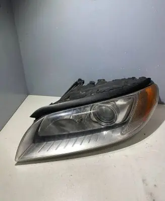 Volvo XC70 Headlight/headlamp 31214170 6337100000