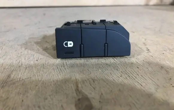 Central locking switch button
