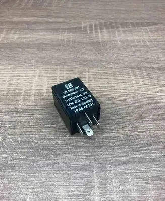 Opel Omega B2 Other relay 4DM00442015 90506697