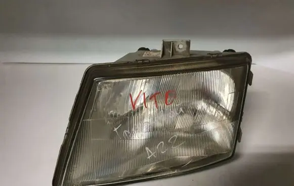 Mercedes-Benz Vito Viano W638 Headlight/headlamp 67629575
