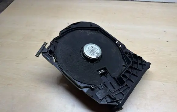 BMW 4 F32 F33 Subwoofer speaker 9210147