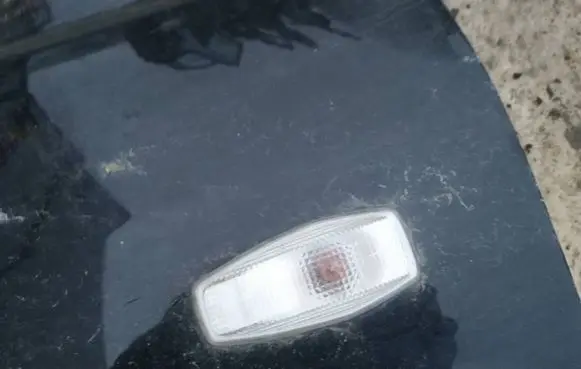 KIA Sportage Front fender indicator light