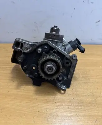Ford Focus Fuel injection high pressure pump 0445010577 CV2Q9A543AB