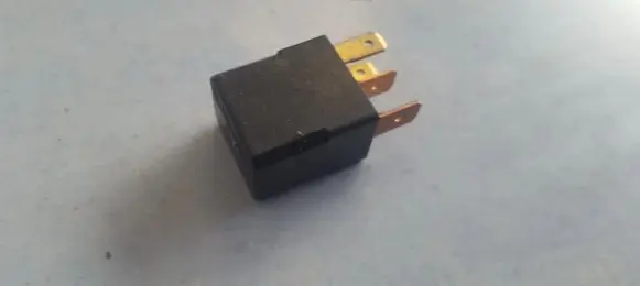 Mazda 6 Other relay ACM33221 MR490491