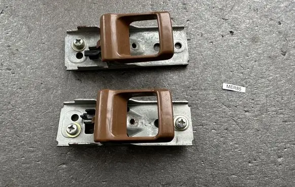 Nissan Patrol 160 Rear door lock 82500C6600 82501C6600