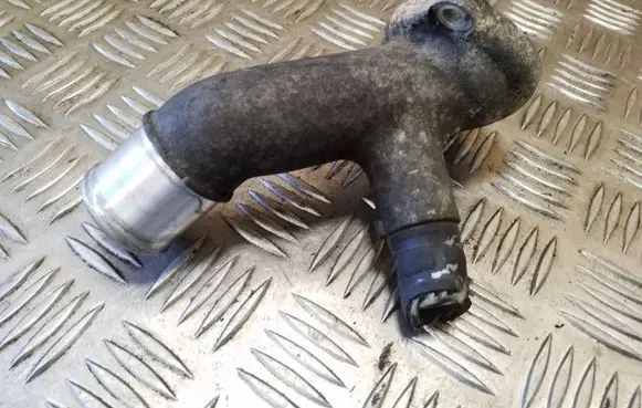 Toyota RAV 4 (XA20) Engine coolant pipe/hose