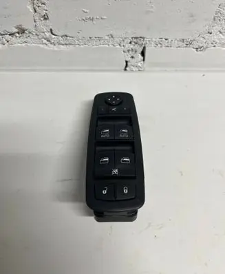 Dodge PickUp RAM SRT-10 Electric window control switch 68262252AC P68262252AC