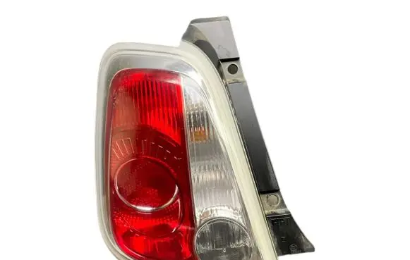 Fiat 500 Rear/tail lights 27043101