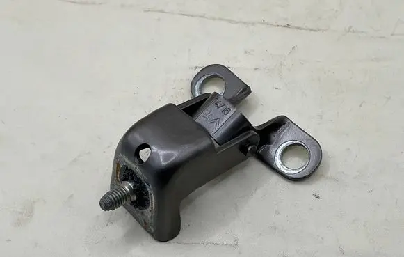 Peugeot Partner Rear glass lock/latch C421 8613E3