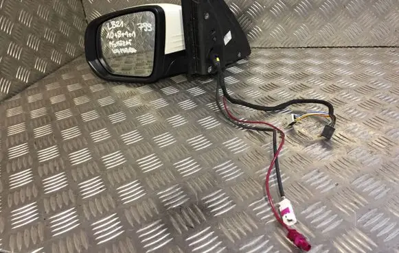 Mercedes-Benz GLE W167 Front door electric wing mirror 