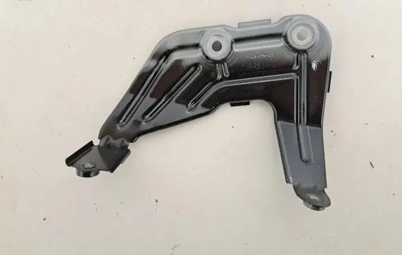 BMW X4 G02 Fender mounting bracket 7424678