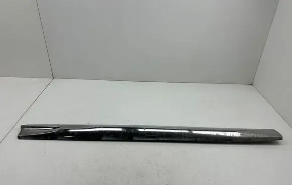 Citroen DS5 Front door trim (molding) 9673774780