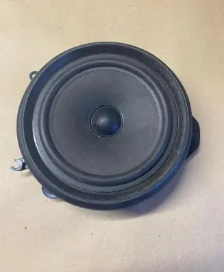 Audi A4 S4 B6 8E 8H Front door speaker 8E0035411