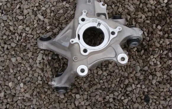 Tesla Model Y Rear wheel hub spindle/knuckle 1188411-00-G